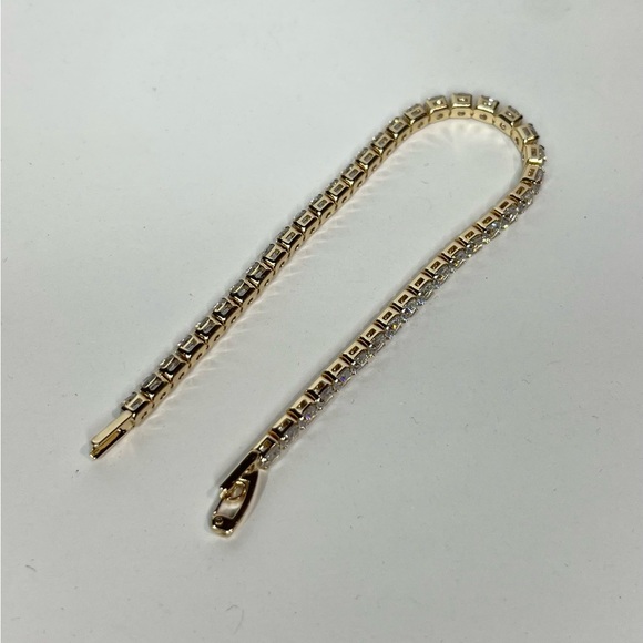 14k gold filled thin tennis bracelet - Picture 3 of 4